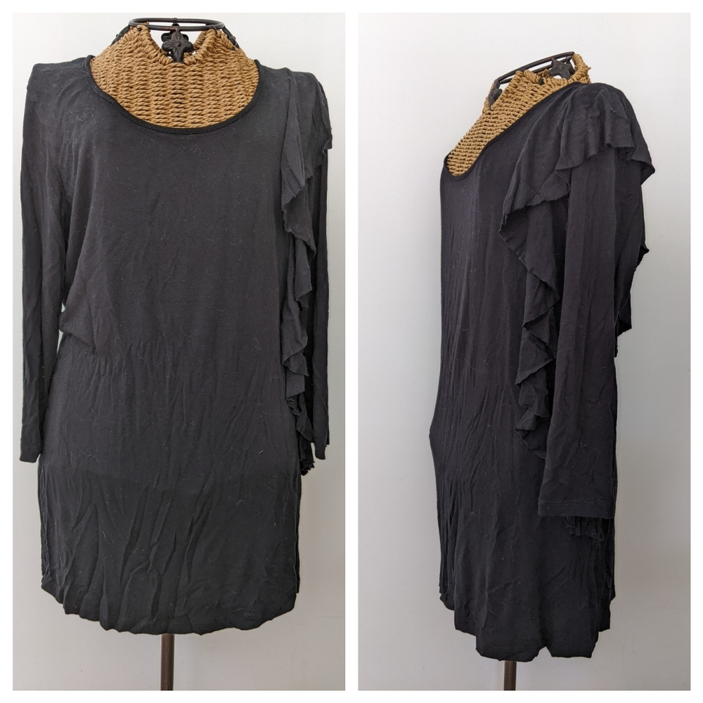 Cable & Gauge black ruffle tunic top M